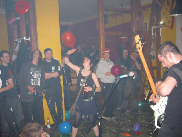 20040513_0047.jpg - click for next picture